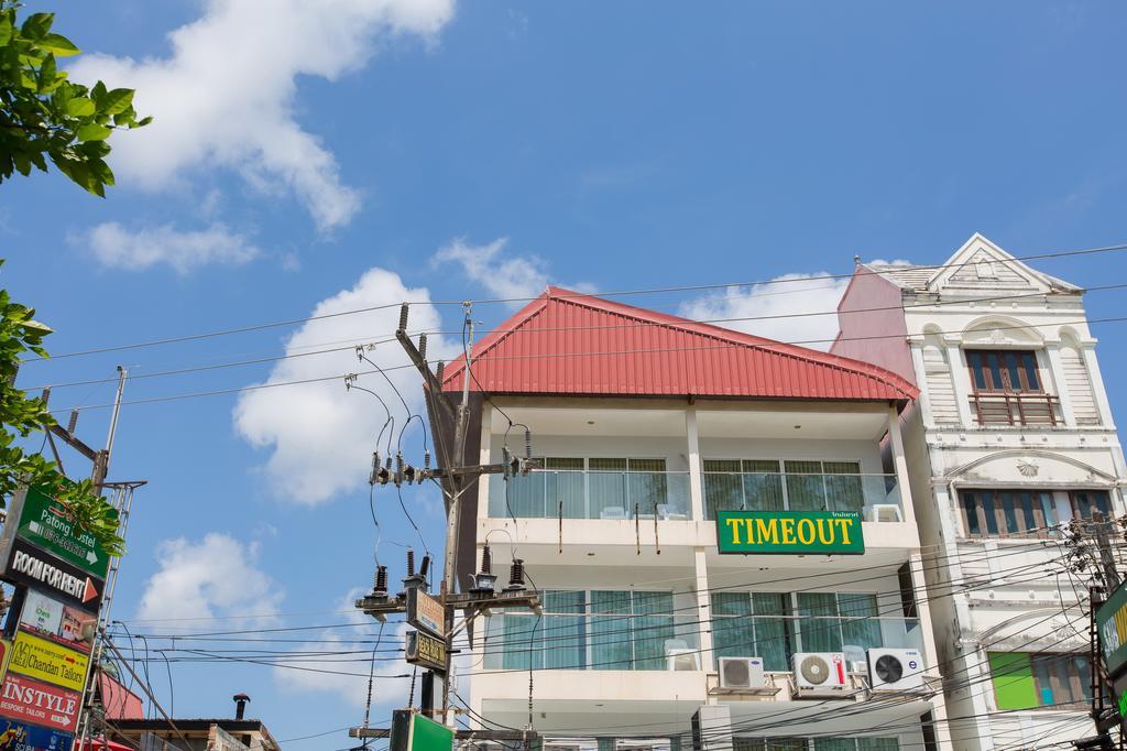 Time Out Hotel Beachfront Patong Exterior foto