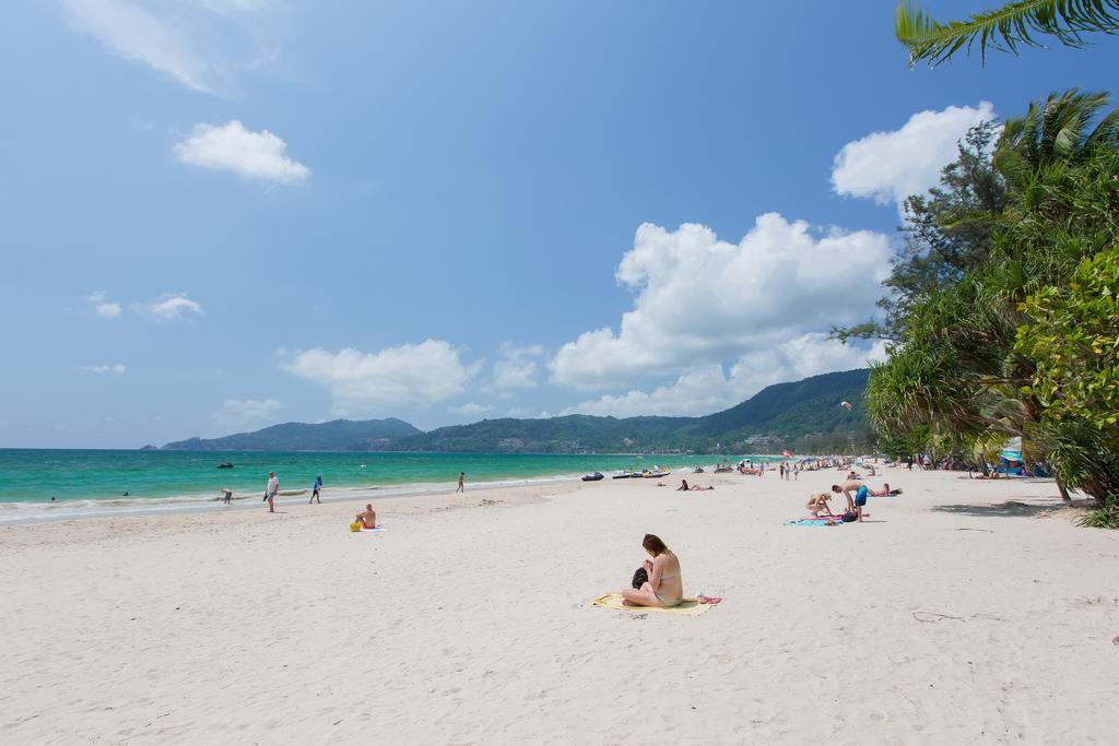 Time Out Hotel Beachfront Patong Exterior foto